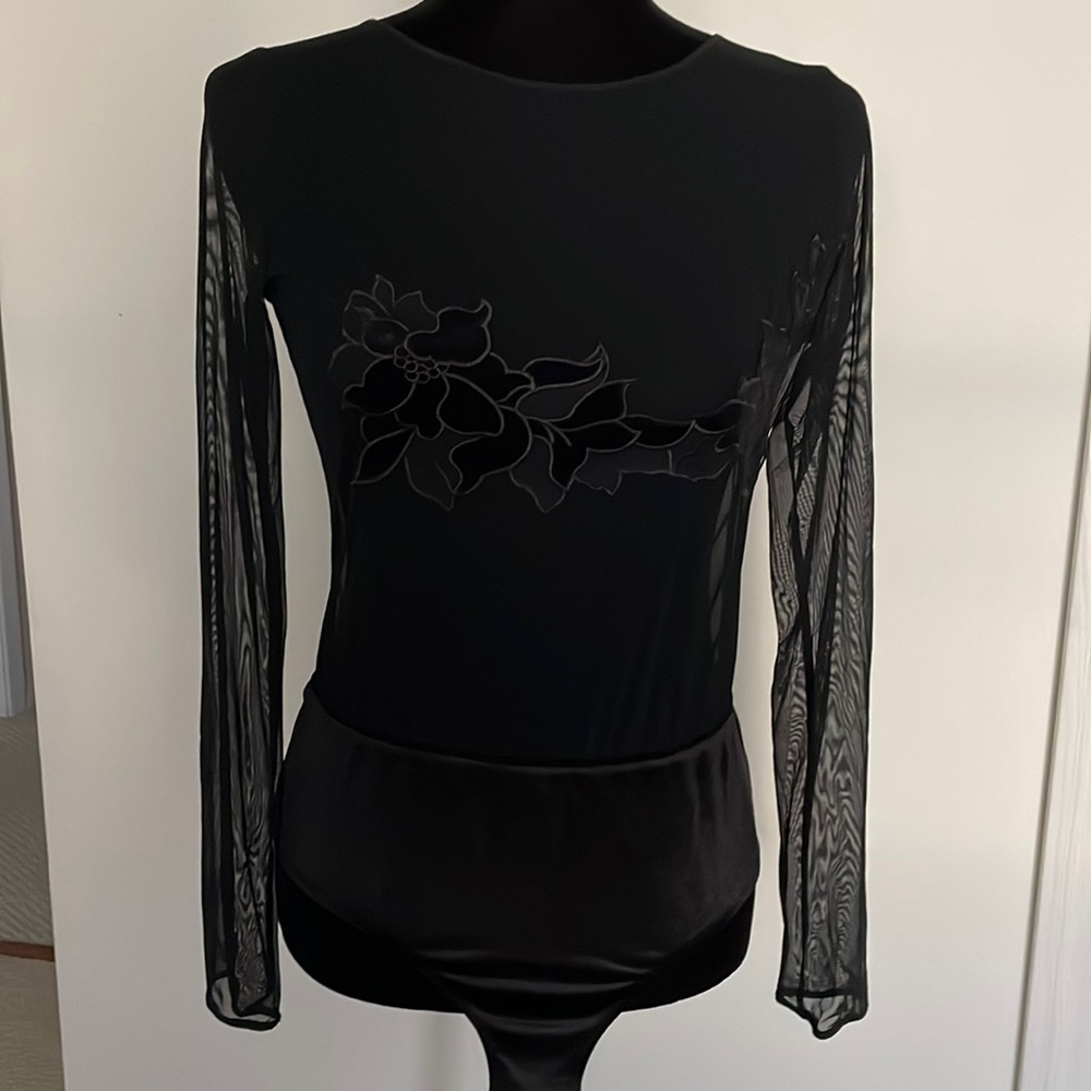 New OYSHO bodysuit, size M.